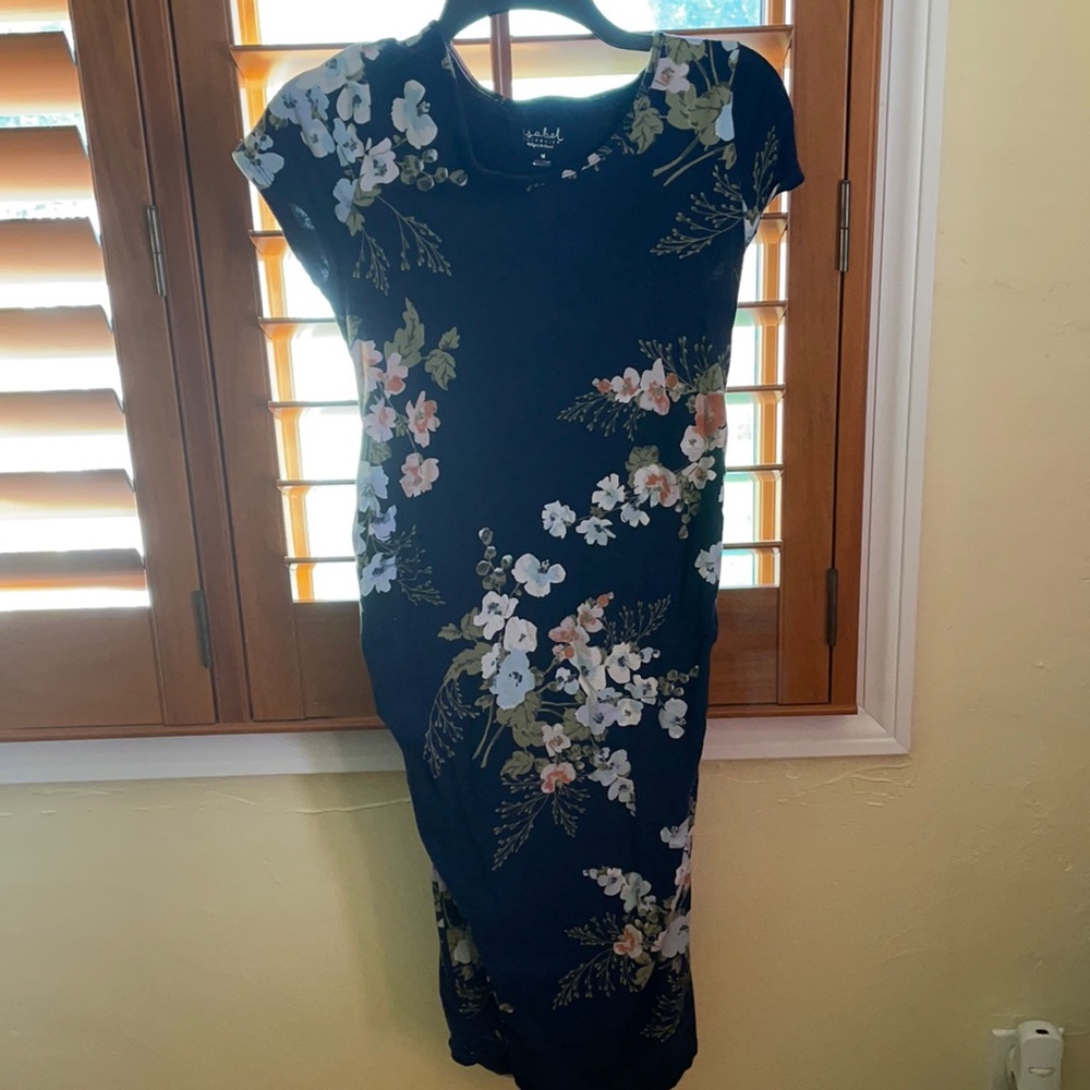 Floral maternity dress